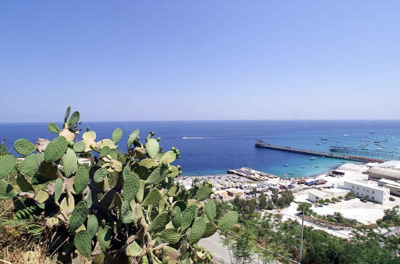 Villa Portysud à Lipari  Extérieur photo